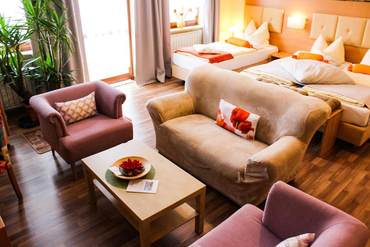 Hotel Seerose Garni Nohfelden Extérieur photo